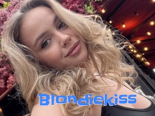 Blondiekiss