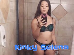 Kinky_Selena