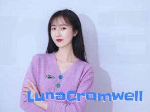 LunaCromwell