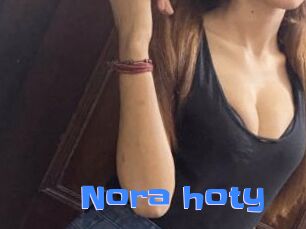 Nora_hoty