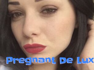 Pregnant_De_Luxe
