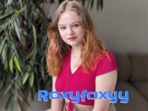 Roxyfoxyy