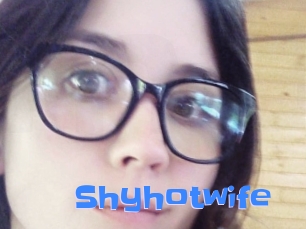 Shyhotwife