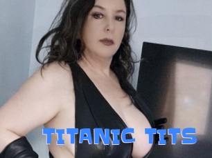 TITANIC_TITS