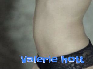Valerie_hott